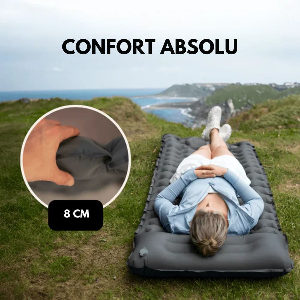 AirTrek Mat - Uppblåsbar campingmadras med fotpump och integrerat huvudstöd