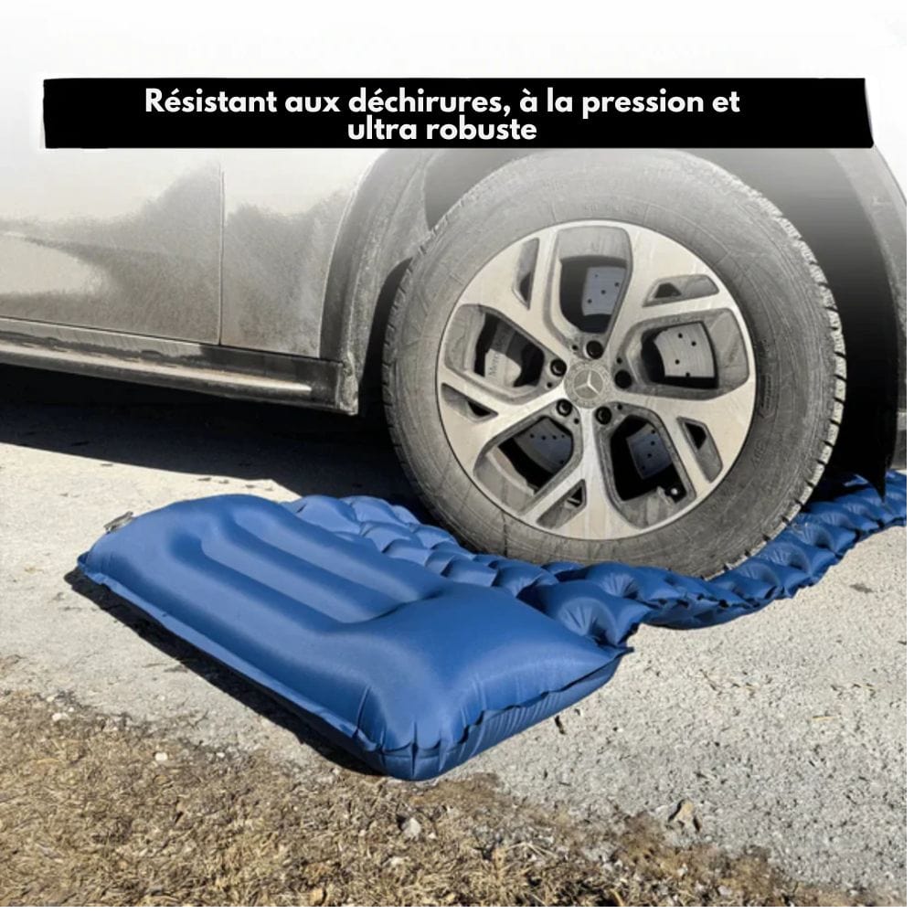 AirTrek Mat - Uppblåsbar campingmadras med fotpump och integrerat huvudstöd