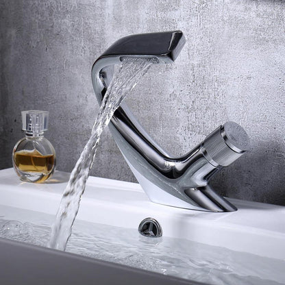 Aquacascade Vattenfall Kran - Lyxig Tvättställsblandare i Svart eller Krom med Spa-Style Flöde