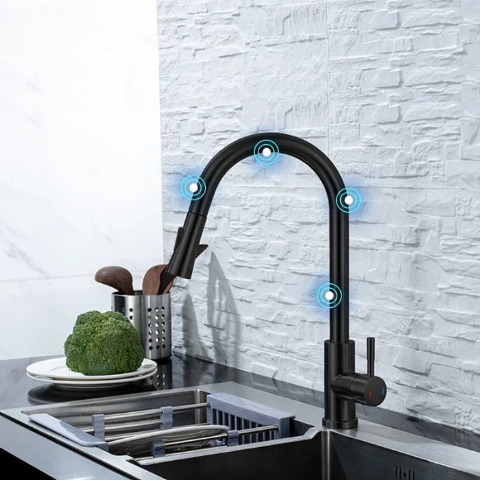AQUATOUCH – Intelligent sensor-köksblandare med utdragbar design