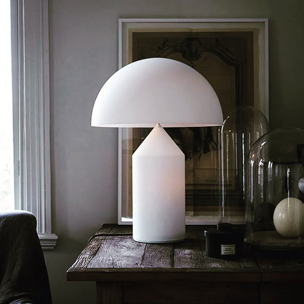 Luna Metall Bordslampa - Modern Belysning