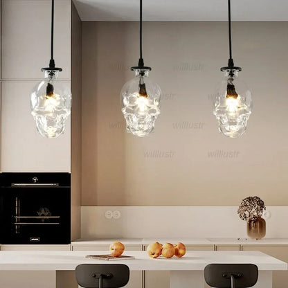 SkullGlow - Glas Skalle Hänge med LED-lampa för gotisk känsla