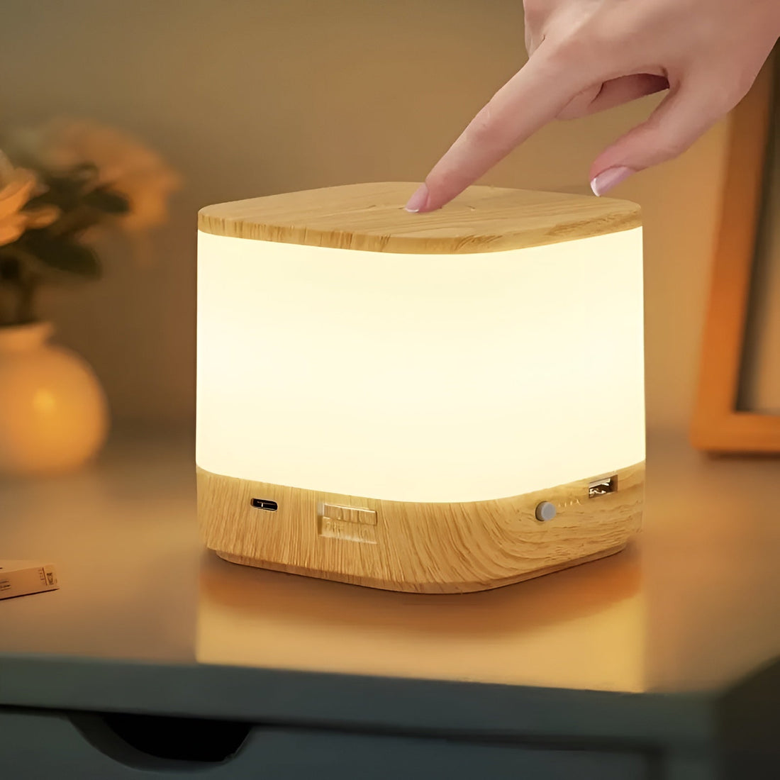 LED-bordlampa med touch-dimmer – Justerbar ljusstyrka och färgtemperatur | USB-laddning, timer, ideal för sovrummet