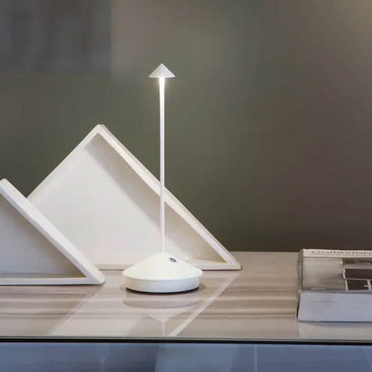 ZenLume - Minimalistisk LED Bordslampa | Vattentålig och Dimbara Trådlös Belysning