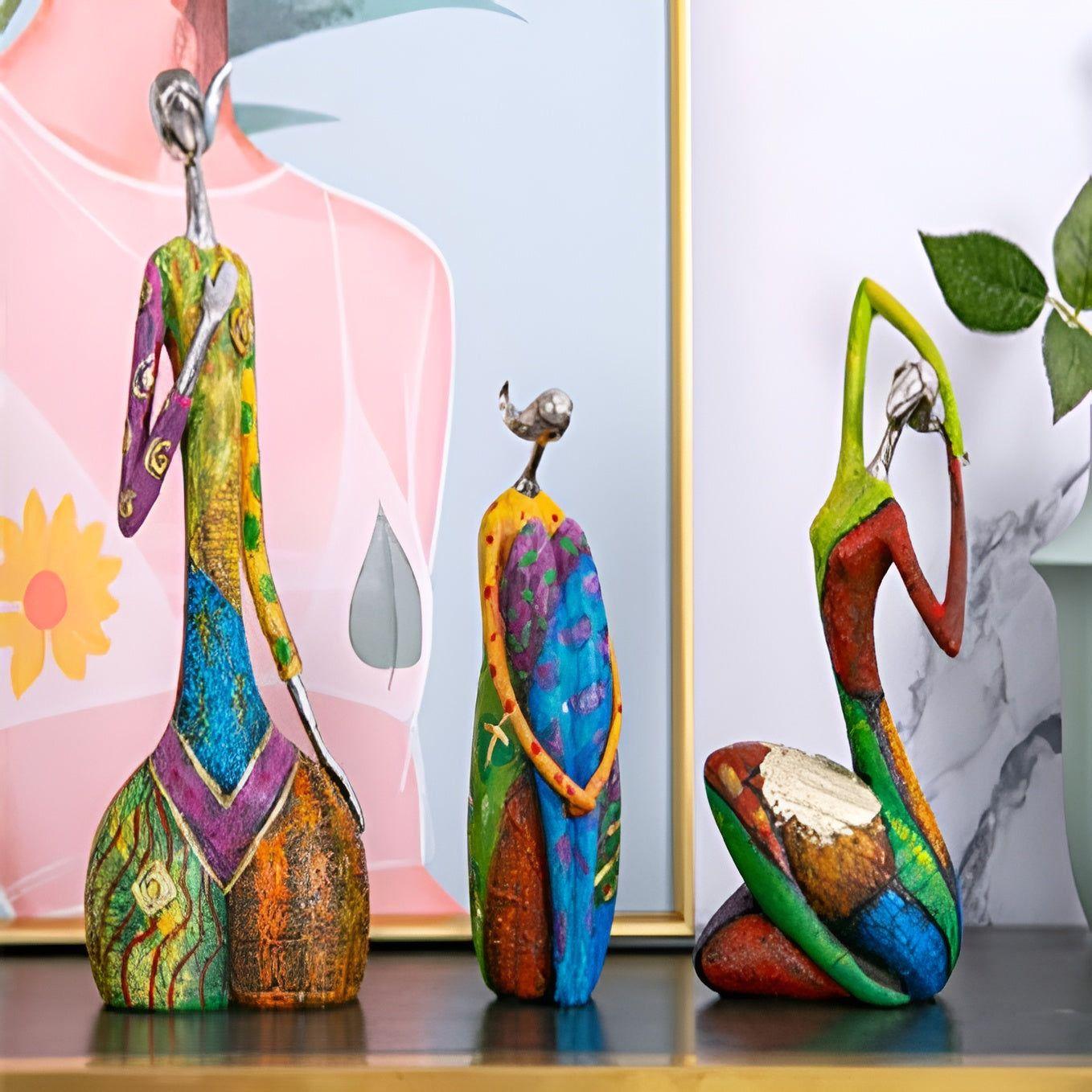 Chroma Charm - Utsökt Harz Kvinnostatue för inredning