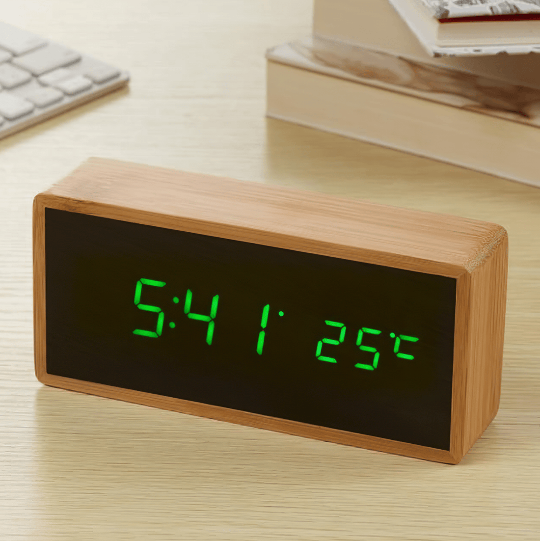 Bamboo LED väckarklocka - Minimalistisk design