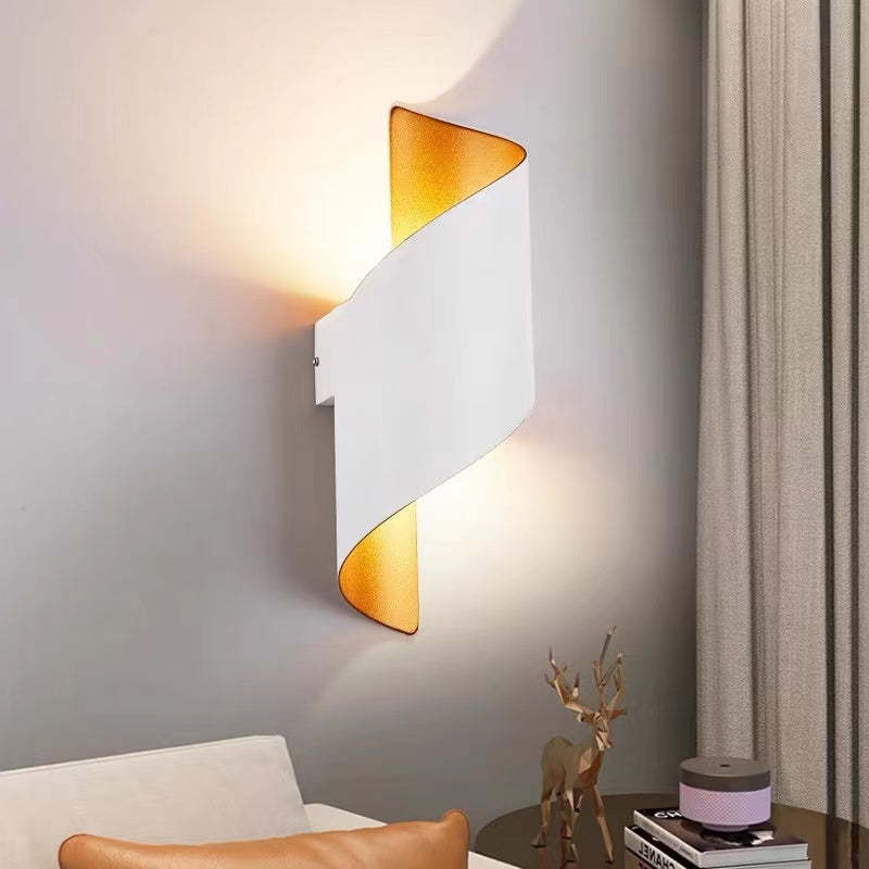 Orr Modern LED Vägglampa, Spiral, Inomhus, Vit/Svart, Metall