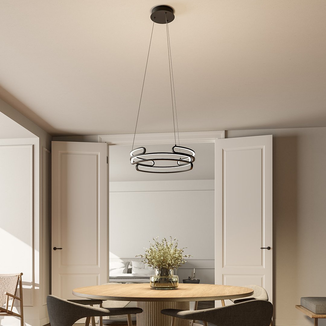 Metalis - Elegant Taklampa i Metall
