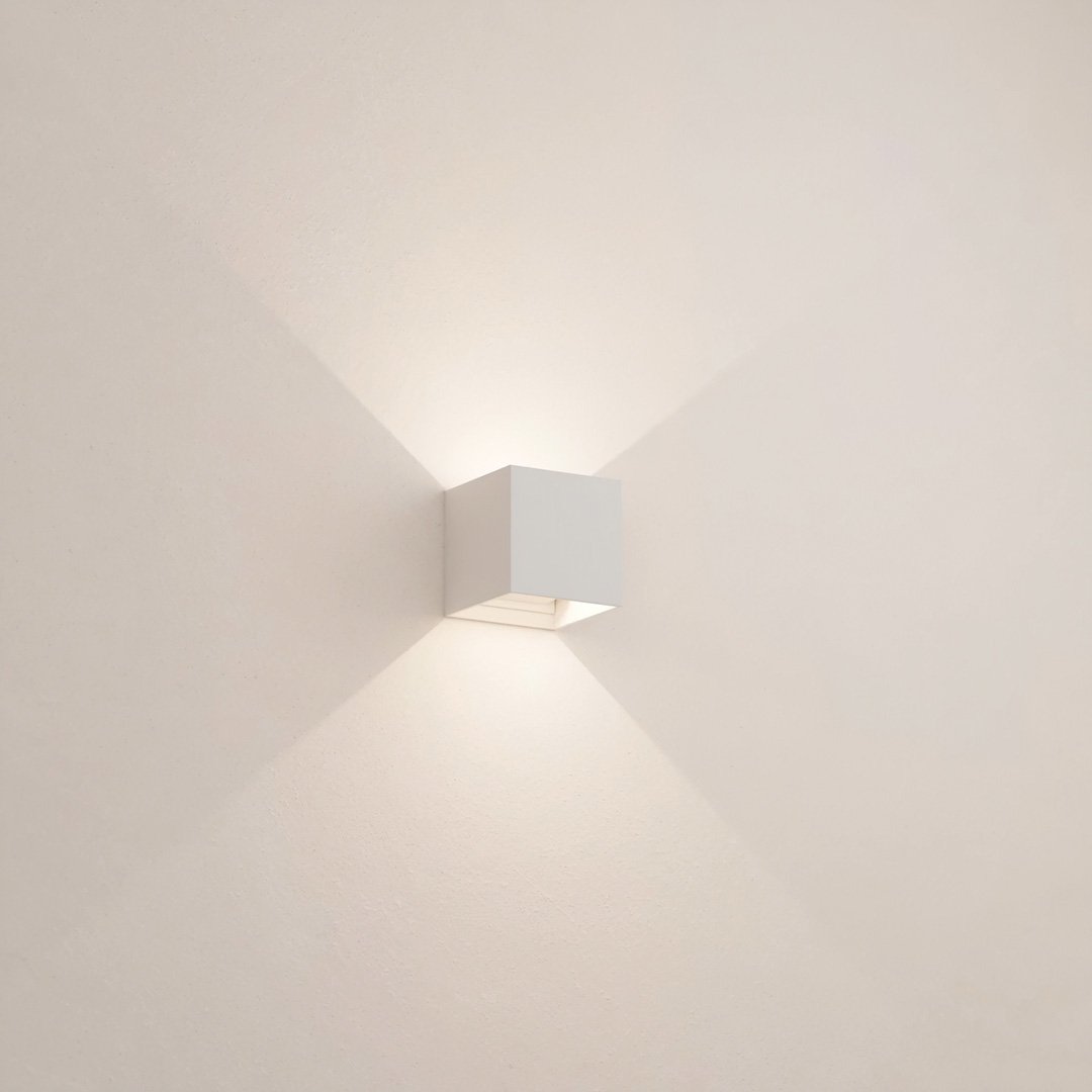 LumenGuard - Modern Vägglampa