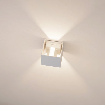 LumenGuard - Modern Vägglampa