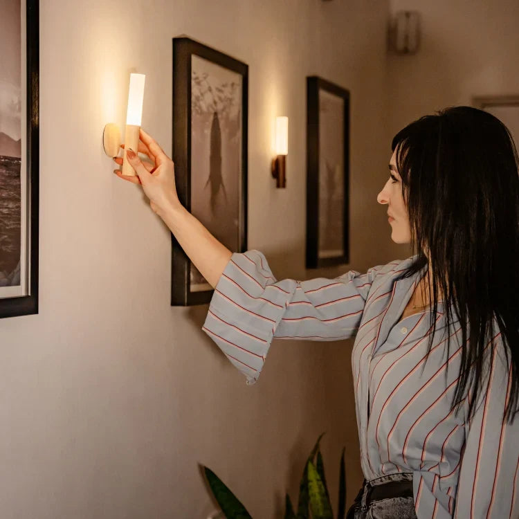 LumiFlex - Unik LED Vägglampa med Mångsidig Design