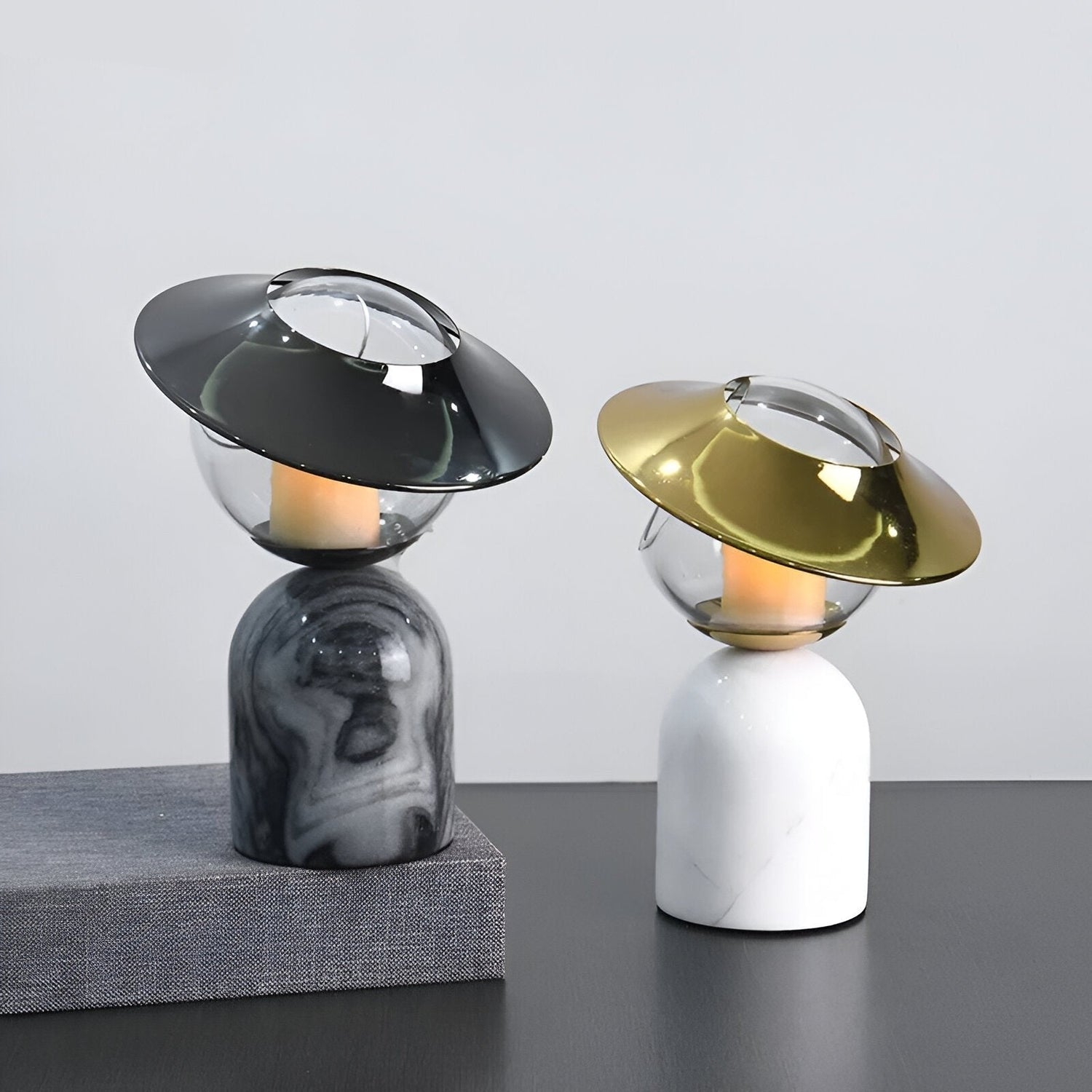 Svart marmor effekt ljusstake med vaxsmältare