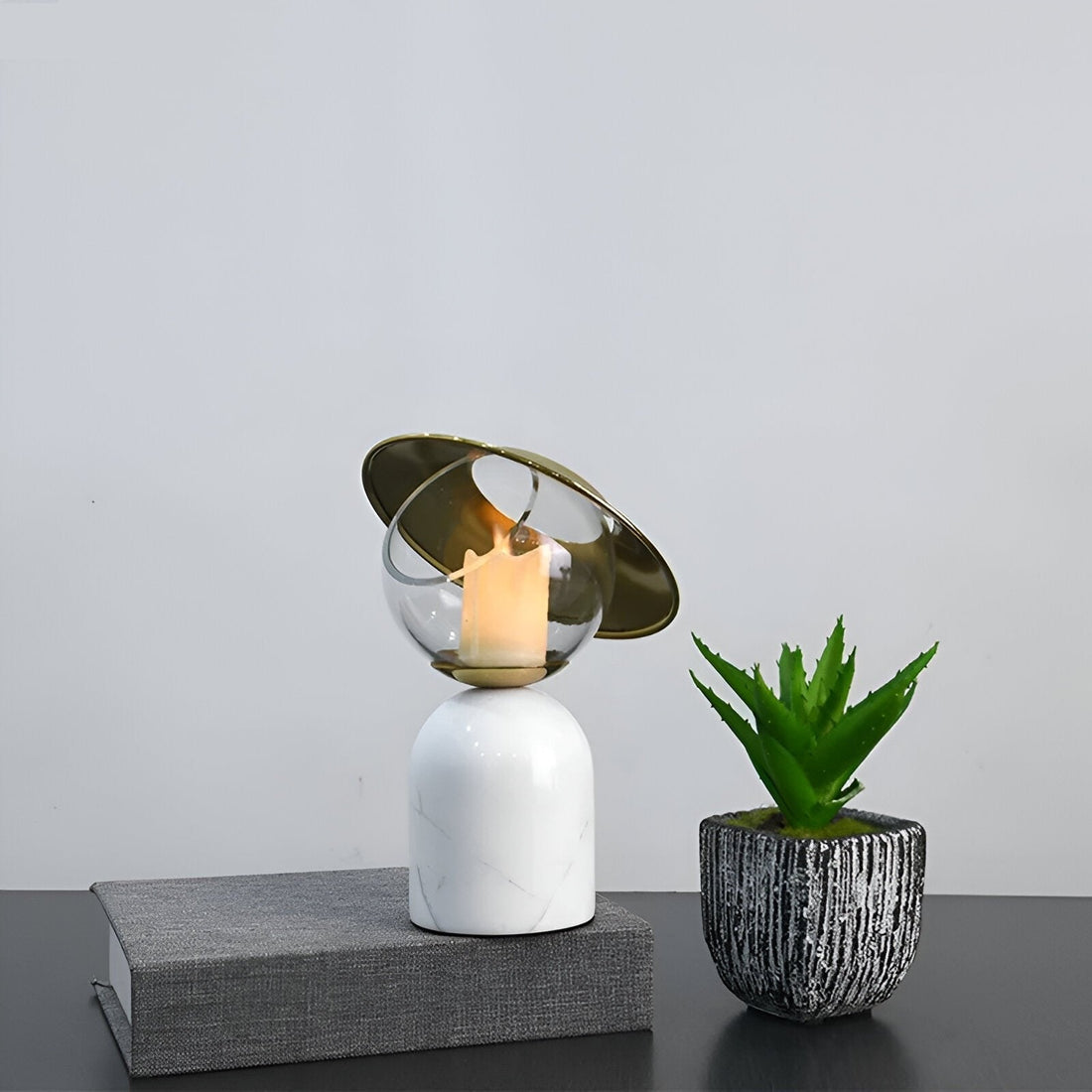 Svart marmor effekt ljusstake med vaxsmältare