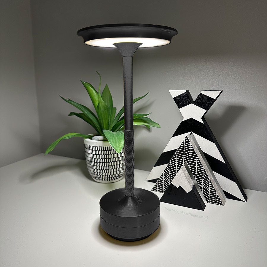 Trådlös Bordslampa | 25h USB-C Uppladdningsbar | Touch Dimmbar med 3 Färglägen | IP66 Utomhussäker