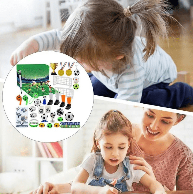 BoxCalendar - Adventskalender för barn med en fotbollsarena att bygga själv