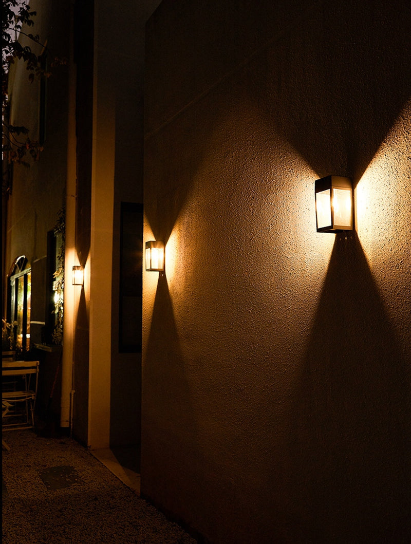 Carvallo Solar Vägglampa för Trädgårdsgärde | Väderbeständig & Automatisk | Varm- & Kallvit | Stämningsfull LED-belysning