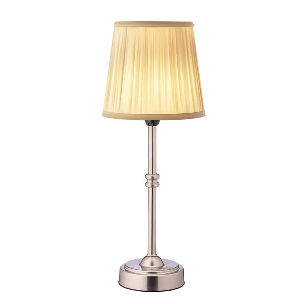 Trådlampa med retro tygskärm
