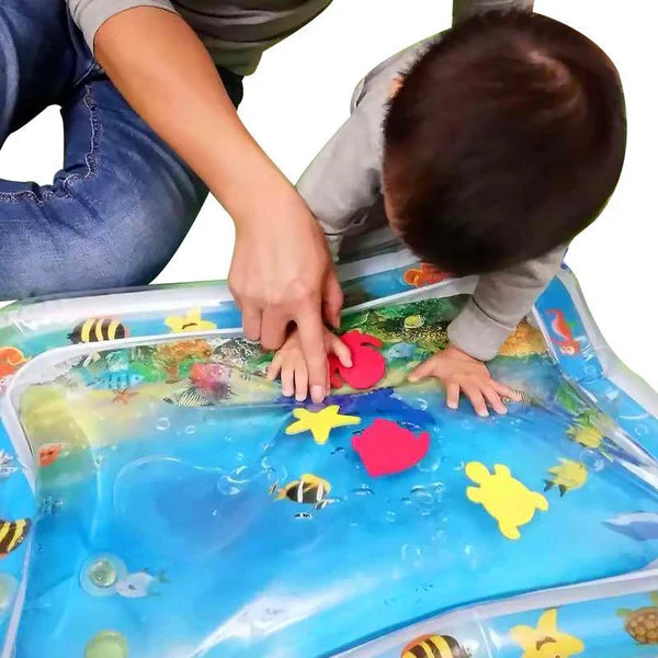 Baby Tummy Time Vattenmatta med Havsleksaker