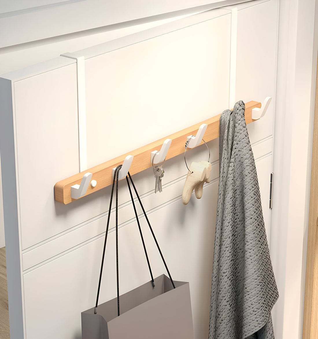 Carvallo - Minimalistisk väggkrok med naturlig träådring och slät finish