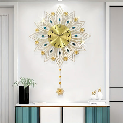 GoldenBloom - Lyxig Väggklocka med Eleganta Blomdetaljer