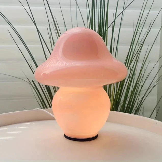 MushroomGlow - Förtrollande glaskamp med ett nostalgiskt svampmotiv