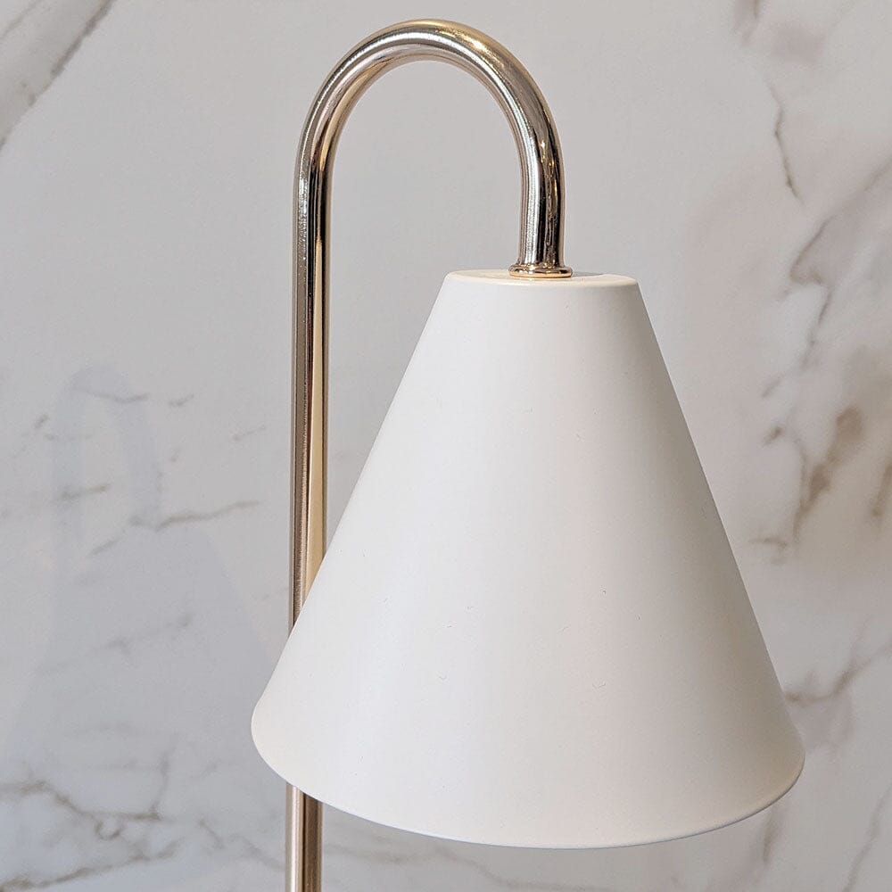 Carvallo – Lyxigt Ljusvärmare med Eleganta Gulddetaljer