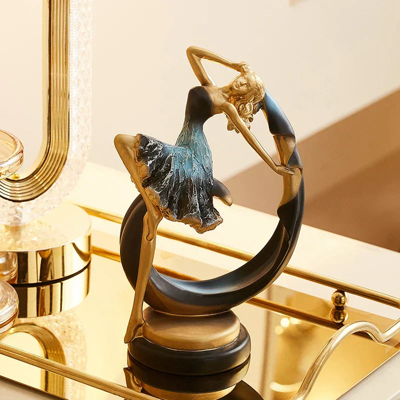 Caran d’Artis | Kreativ Dansande Flicka Skulptur för Elegant Heminredning