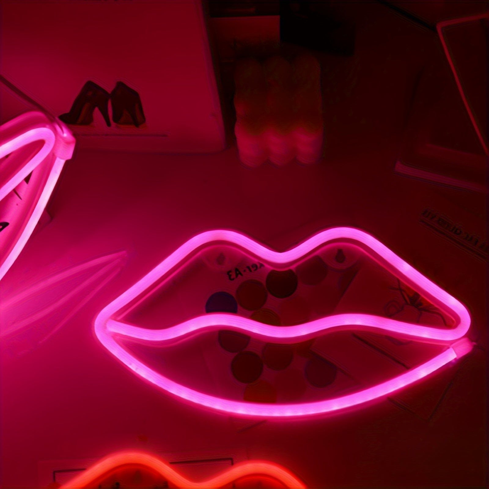 GlowLips - Neon Rosa LED Läppljus, USB Drift, Alla Hjärtans Dag Dekoration
