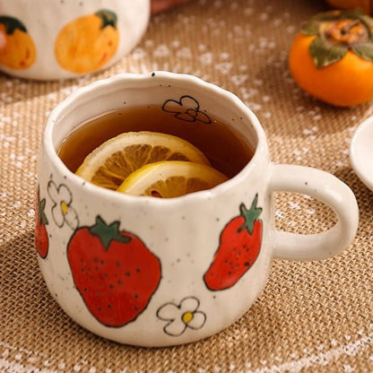Keramisk kaffekopp med lekfullt fruktdesign
