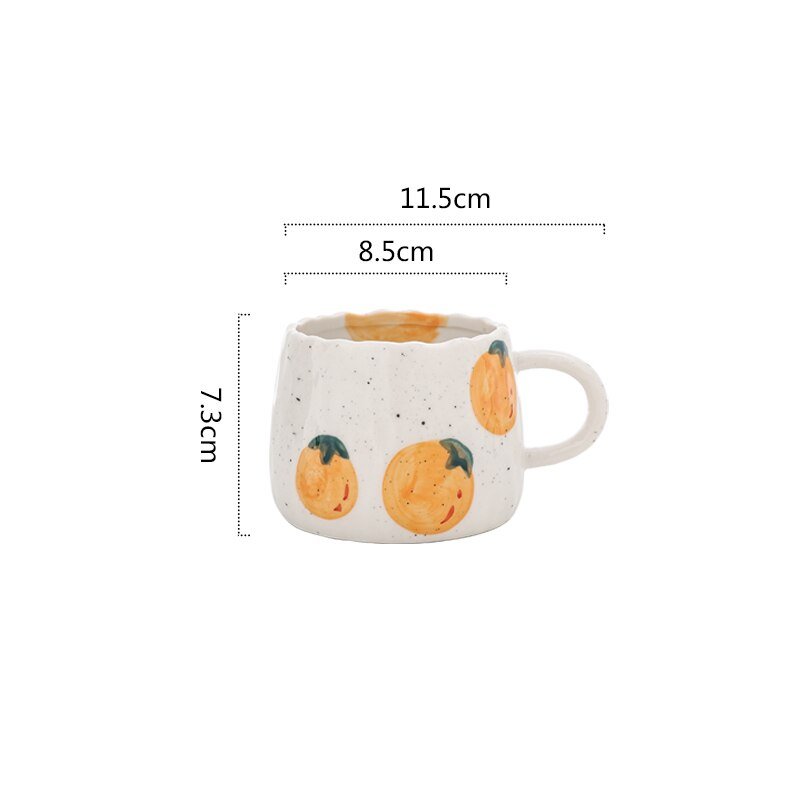 Keramisk kaffekopp med lekfullt fruktdesign