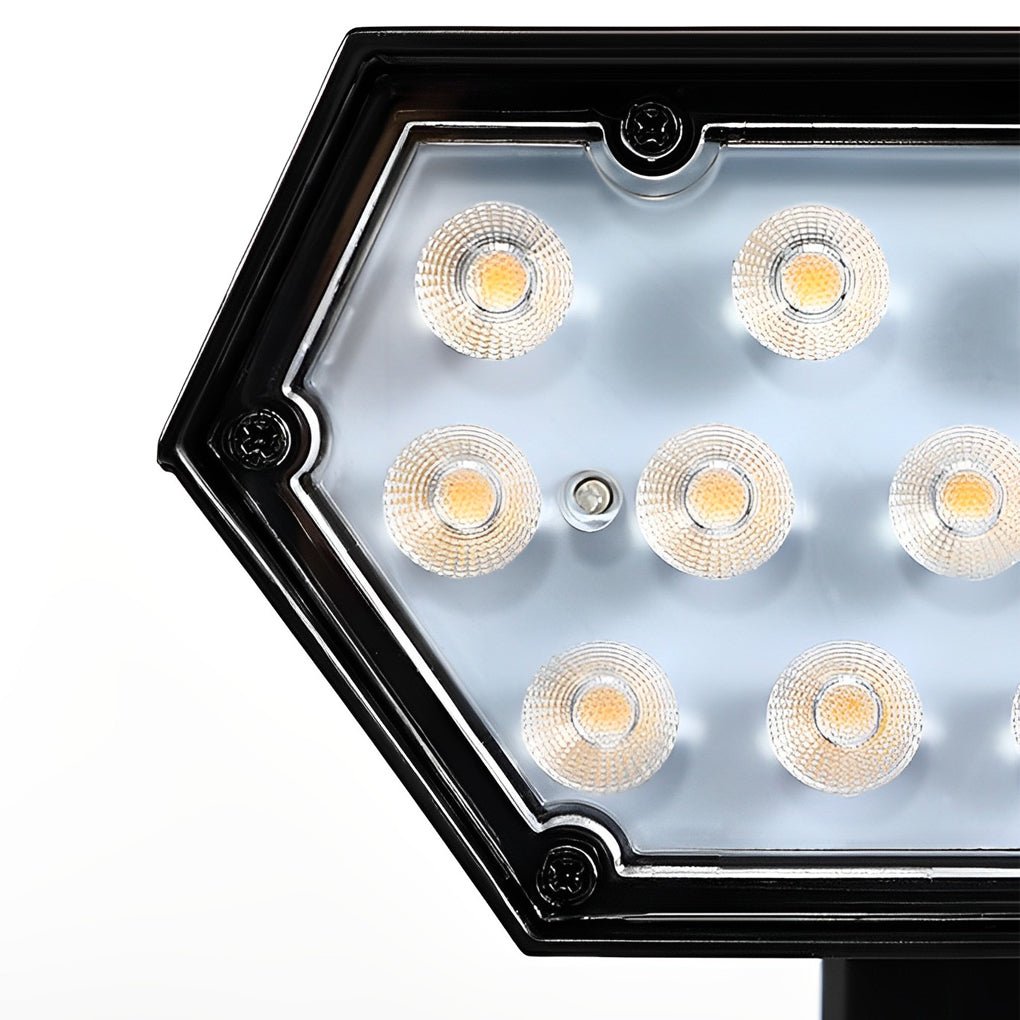 Solcell driven utomhus trädgårds spotlight