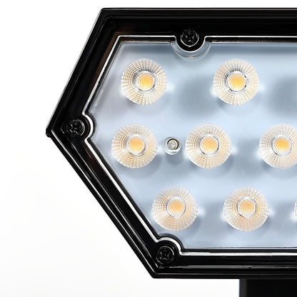 Solcell driven utomhus trädgårds spotlight