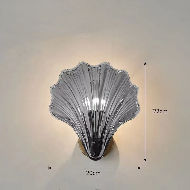 CoralGlimmer – Modern LED Vägglampa i Snäckformad Glasdesign