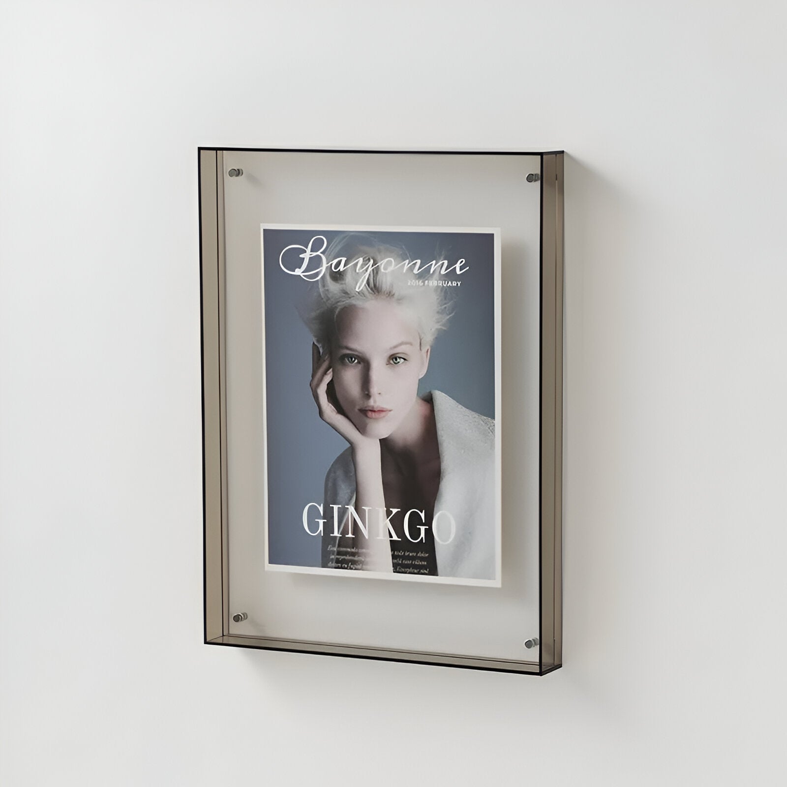 Luxora AcryGlow – Transparent foto ram med modern minimalistisk design
