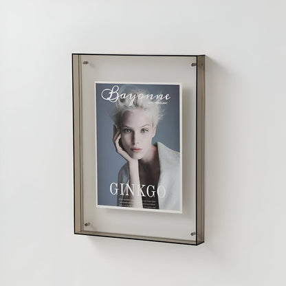 Luxora AcryGlow – Transparent foto ram med modern minimalistisk design