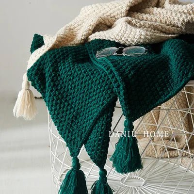 Ullknitted Fringed Soffa Filt för Ultimat Komfort