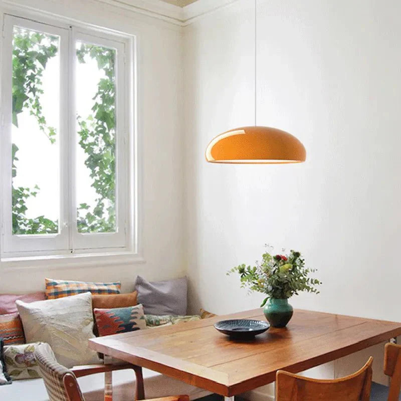 Pendellampa Nordic | Snygg dimbar taklampa modern