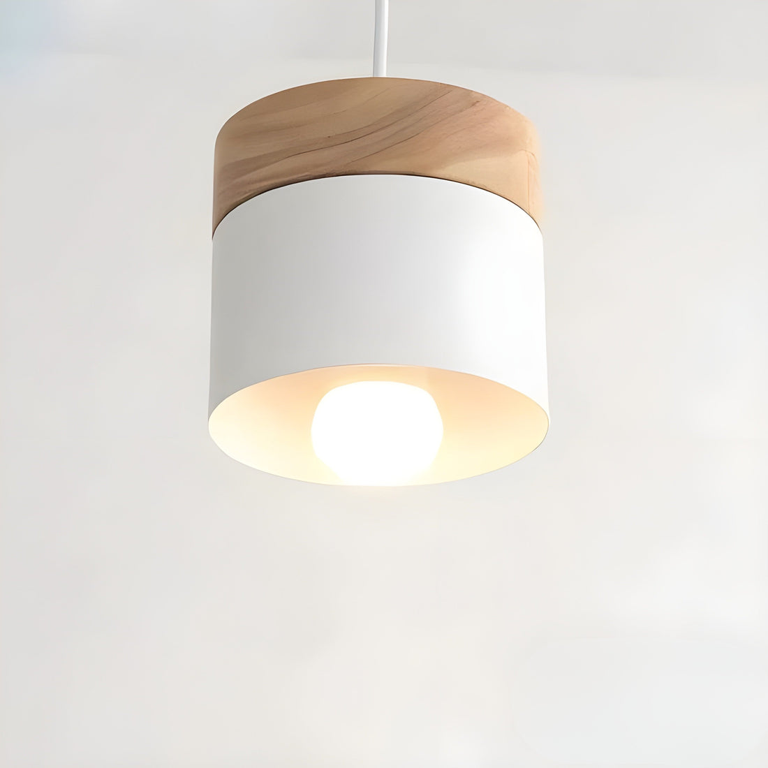 LoftCharm Light - Nordisk trähänglampa