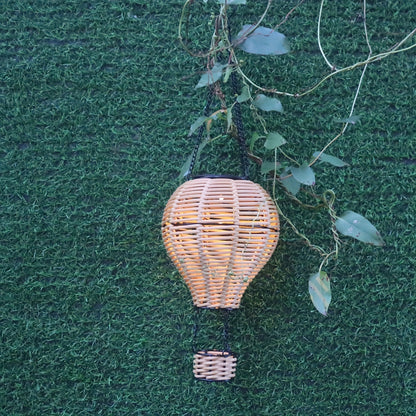 Luftballong Trädgårdslampa - För Magiska Kvällar i Din Trädgård