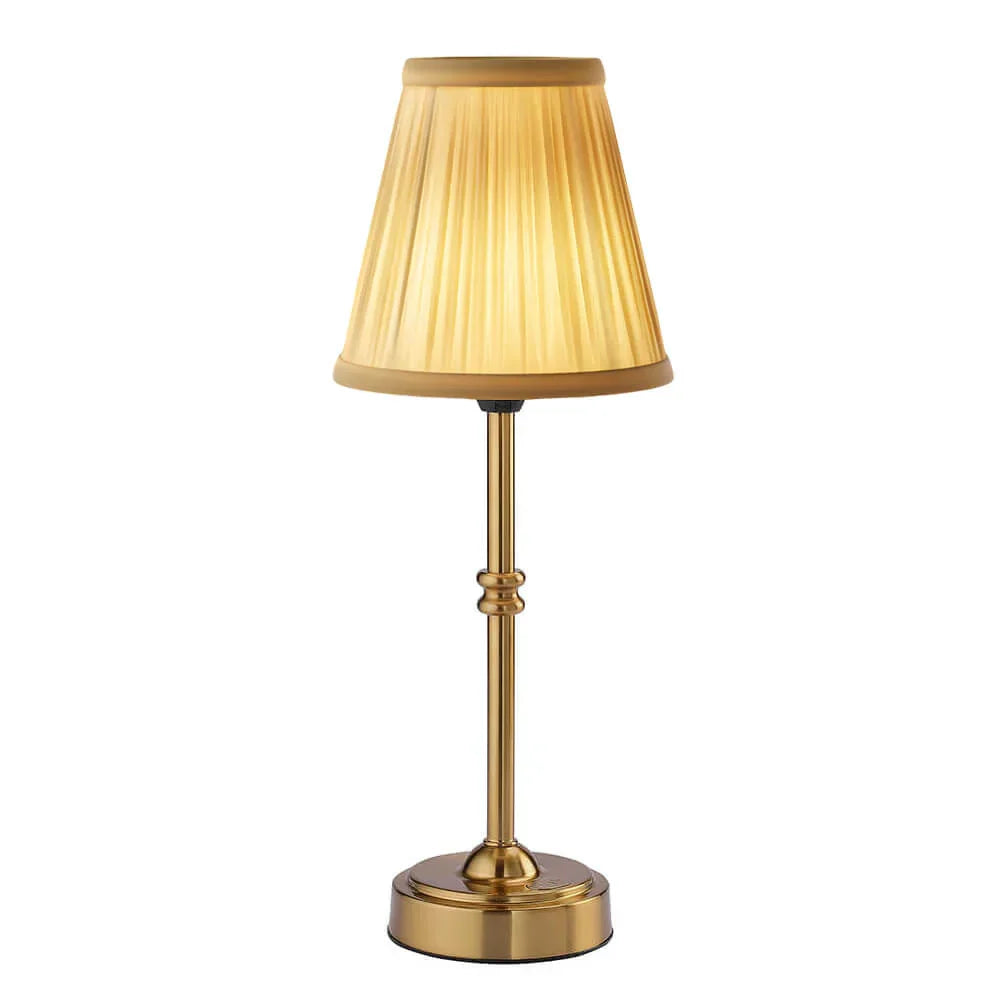 Trådlampa med retro tygskärm
