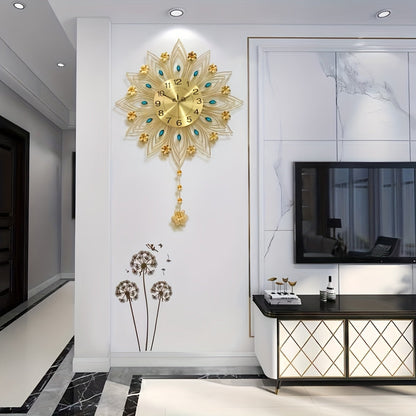 Elegant Blomster Vägggklocka med Lyxiga Guldaccenter