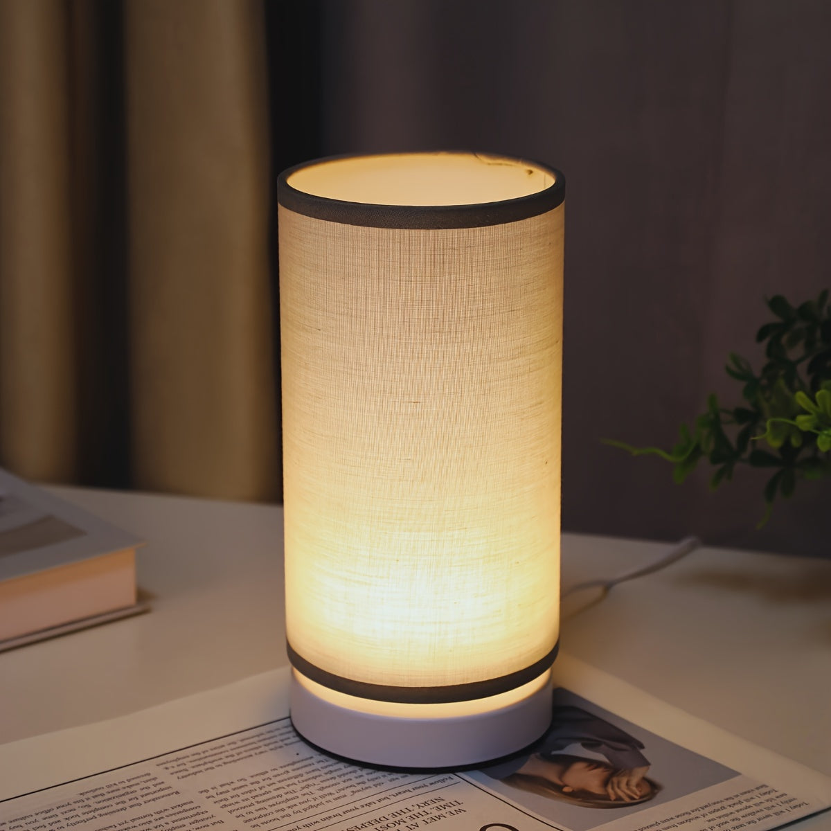 ModernLicht - Cylindrisk USB Bordslampa