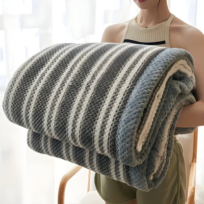 Kärleksfilt i chenille – Mjuk, rutig stickad fleece-pläd