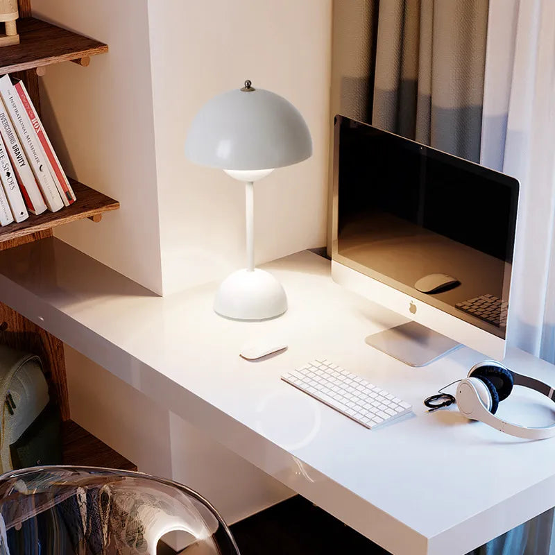 Carvallo - Elegant dimmable LED table lamp