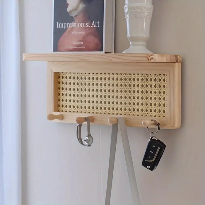 RetroShelf - Vintage vägghylla i trä med krokar för stilfull och organiserad förvaring