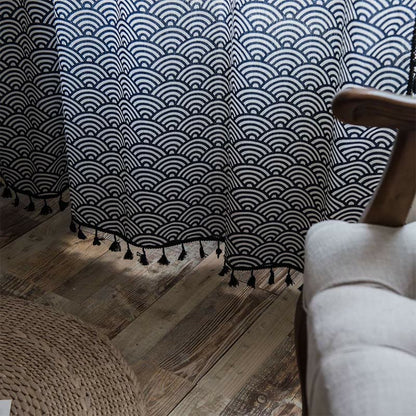 Fiskfjäll Semi Blockout Tassel Gardin i Marin Bomull