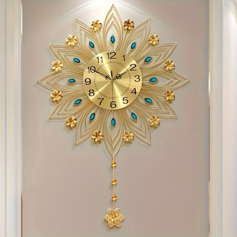 GoldenBloom - Lyxig Väggklocka med Eleganta Blomdetaljer