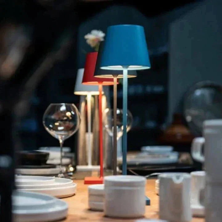 LuxoLite - Elegant trådlös bordslampa