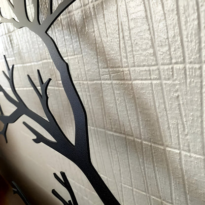 Metallväggdekor med fåglar på gren – Modernt &amp; Klassisk design för hemmet