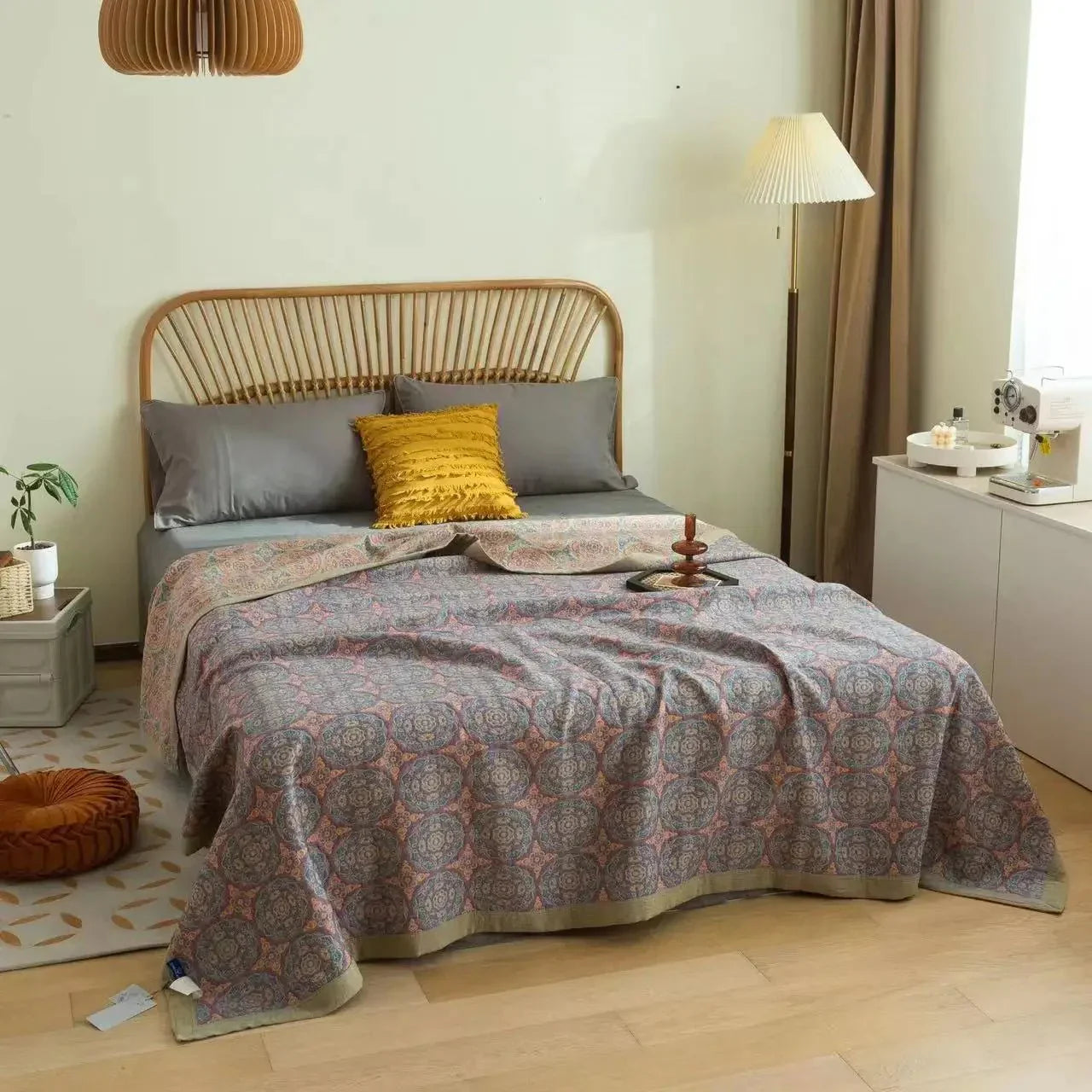 Dekorativ bohemisk stil sängfilt för mysig komfort